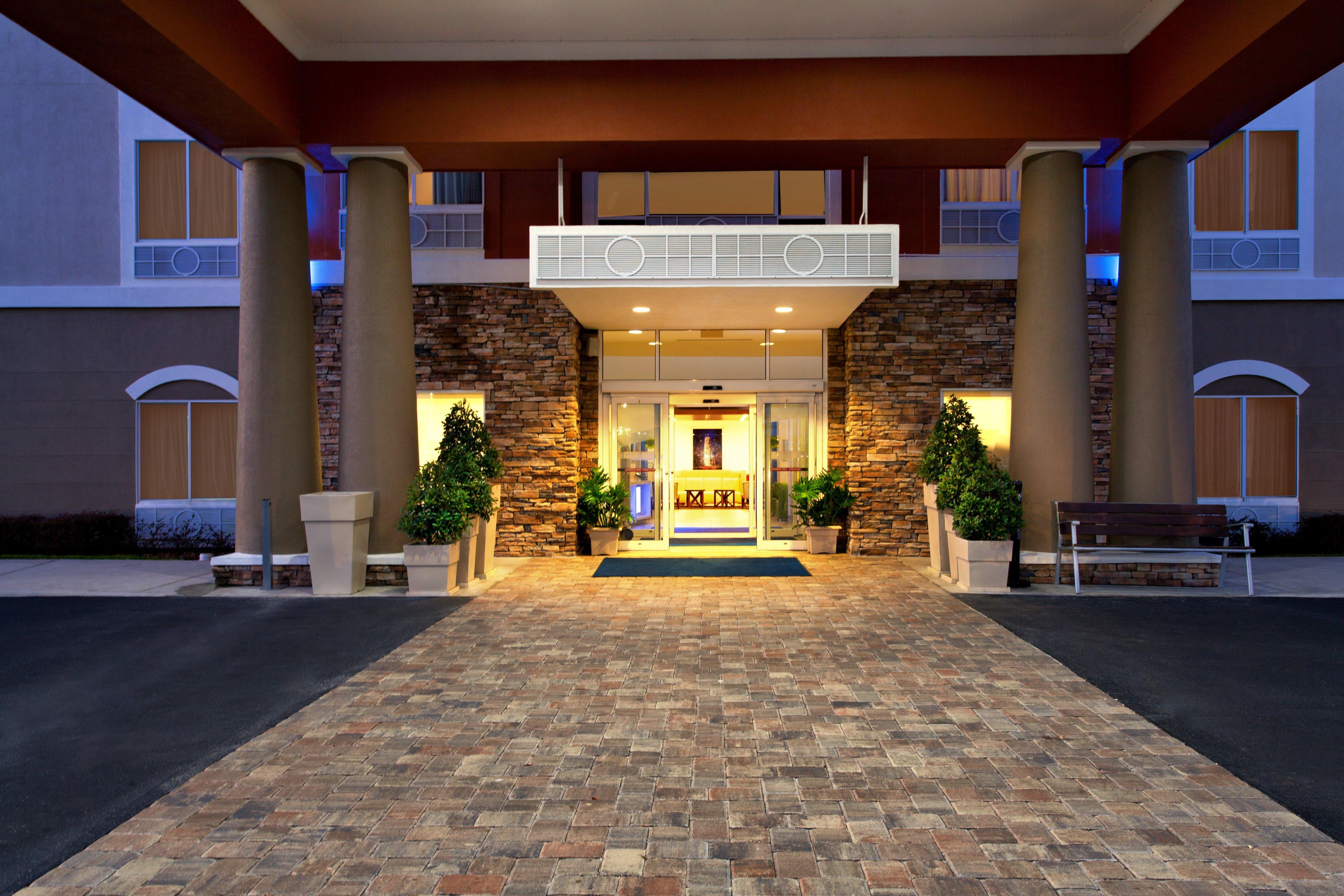 Holiday Inn Express Lake Wales North-Winter Haven By Ihg Waverly Exterior foto